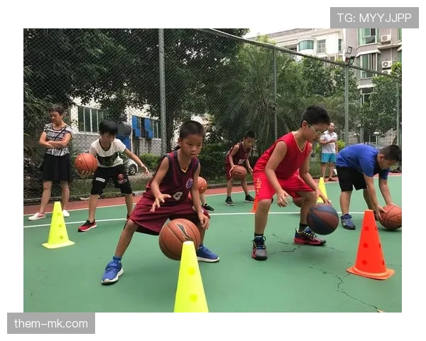 篮球新手必看：运球变向规则详解及动作要领讲解